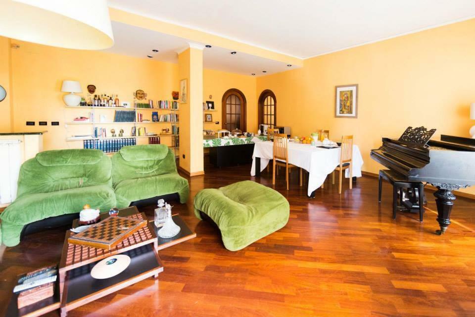 I Quattro Gattoni Hotel Napels Buitenkant foto